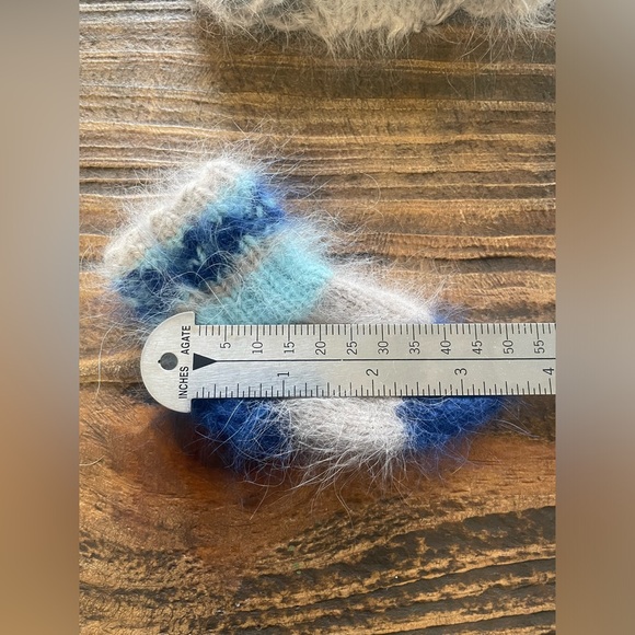 Angora Fair-isle baby hat and socks set, wave pattern, handmade, blue and tan - Picture 7 of 8